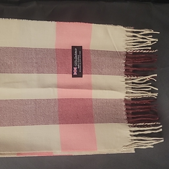 Made in Scotland 100% Cashmere Scarf - Picture 1 of 5